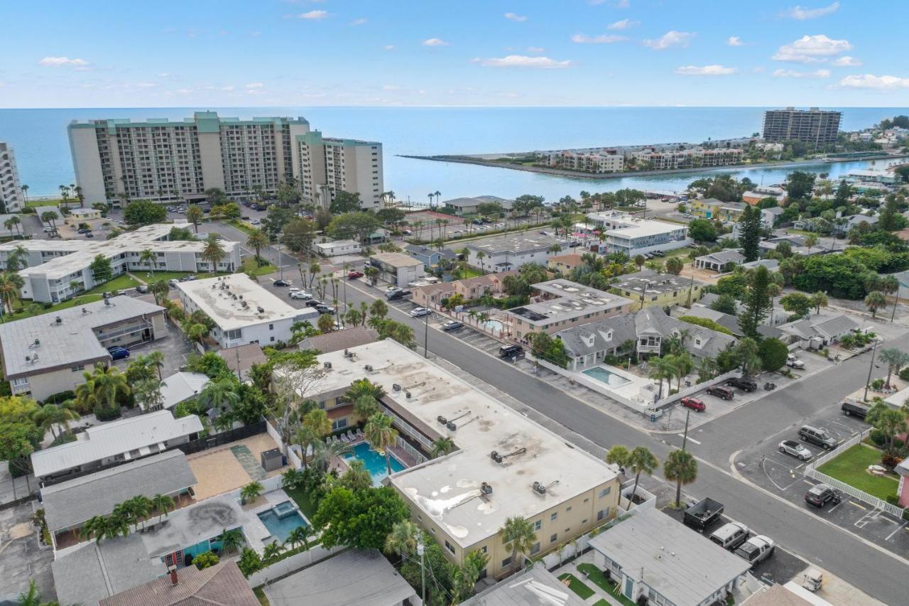 Apartamento Waves 18 St. Pete Beach Exterior foto