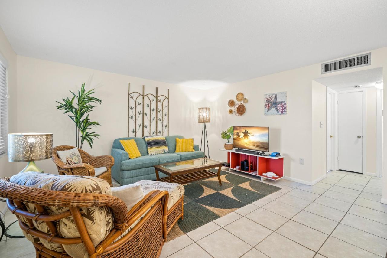 Apartamento Waves 18 St. Pete Beach Exterior foto