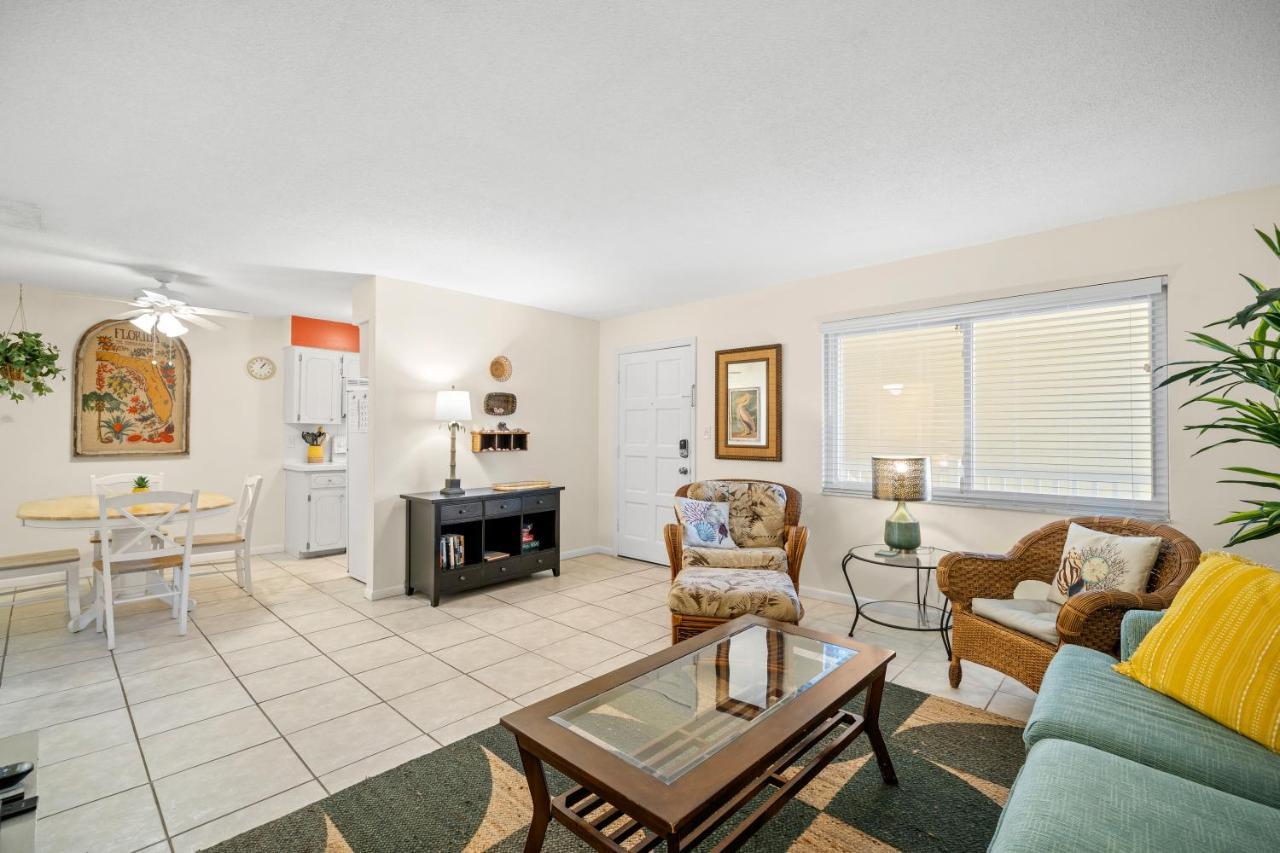 Apartamento Waves 18 St. Pete Beach Exterior foto