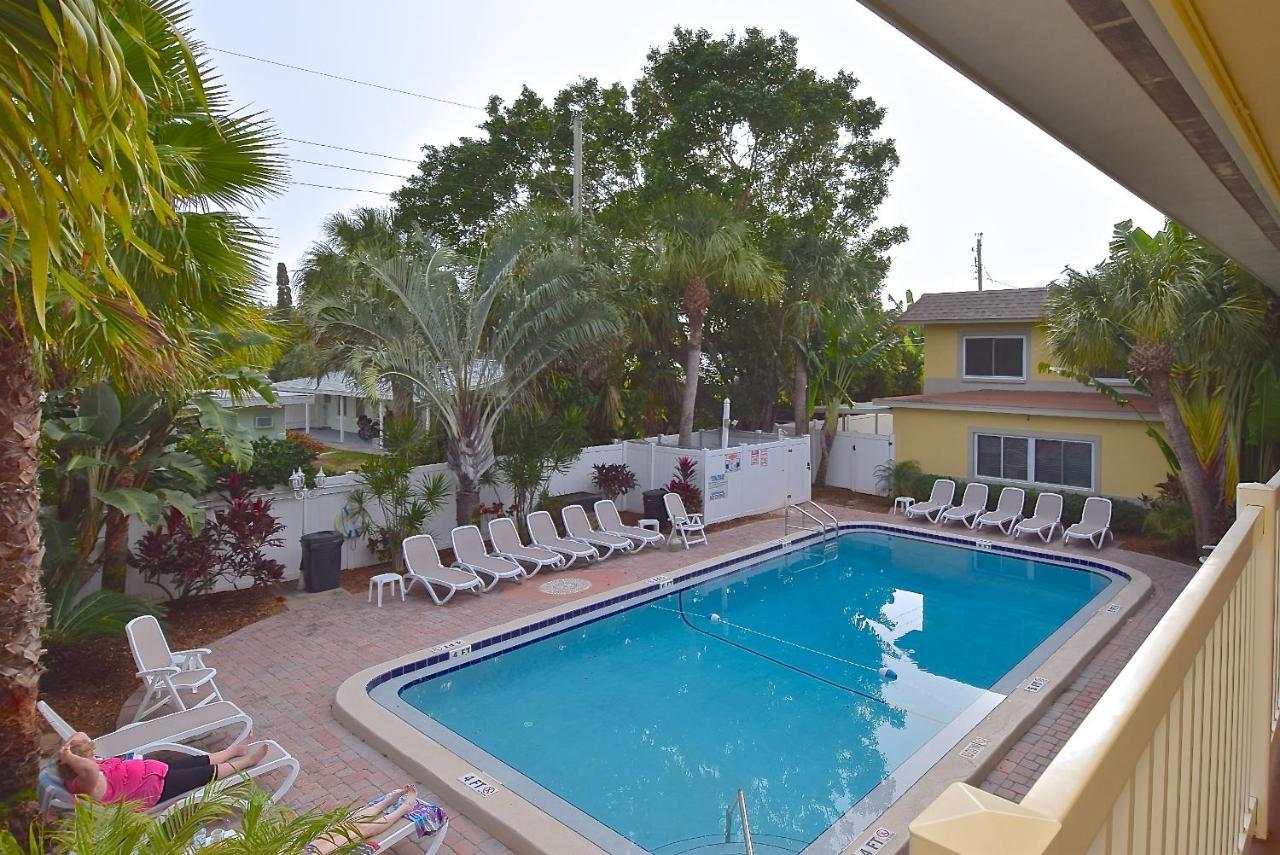Apartamento Waves 18 St. Pete Beach Exterior foto